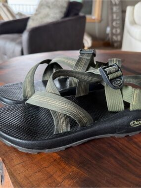 Chaco Mens Size 9 Z/1 Strap Classic Sandal Shoes Green Black J106549 Sandals